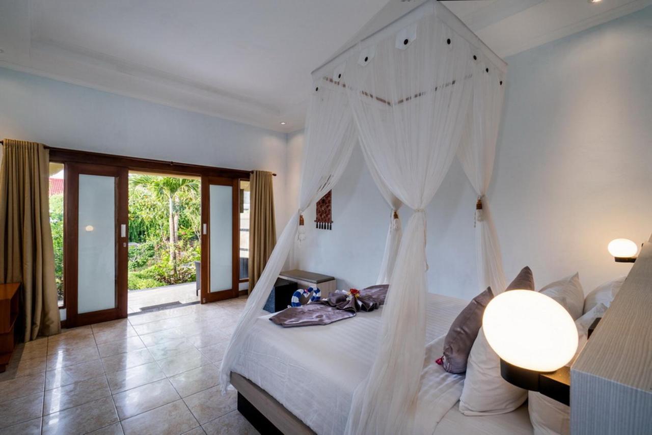 Sunset Cave Villas Lembongan Exterior photo